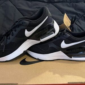 🔥👟 Nike Air Max Black/White – Size 6.5Y (Women’s 8) – Brand New